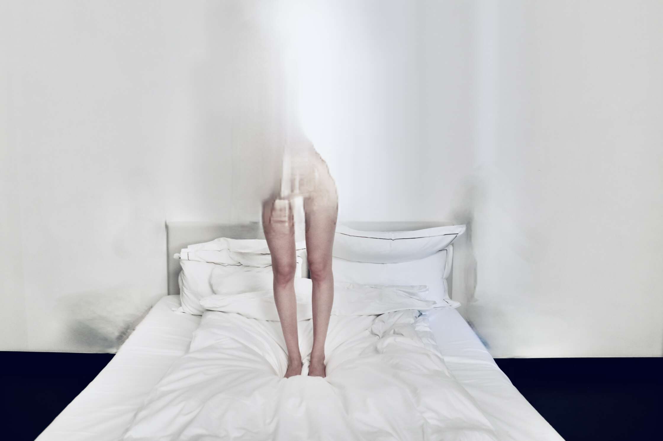 V
